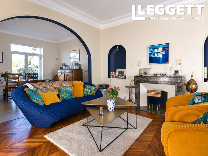 Image No.2-4 Bed House for sale