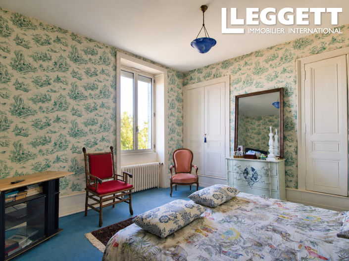 Image No.7-4 Bed House for sale