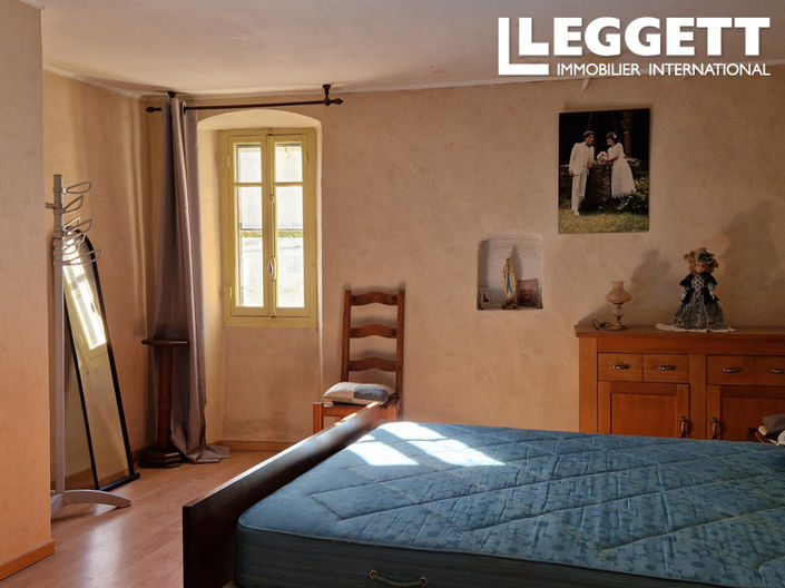 Image No.7-4 Bed House for sale