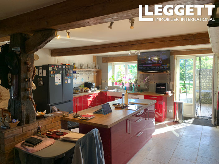 Image No.6-4 Bed House for sale