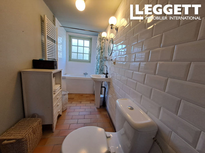 Image No.7-3 Bed House for sale