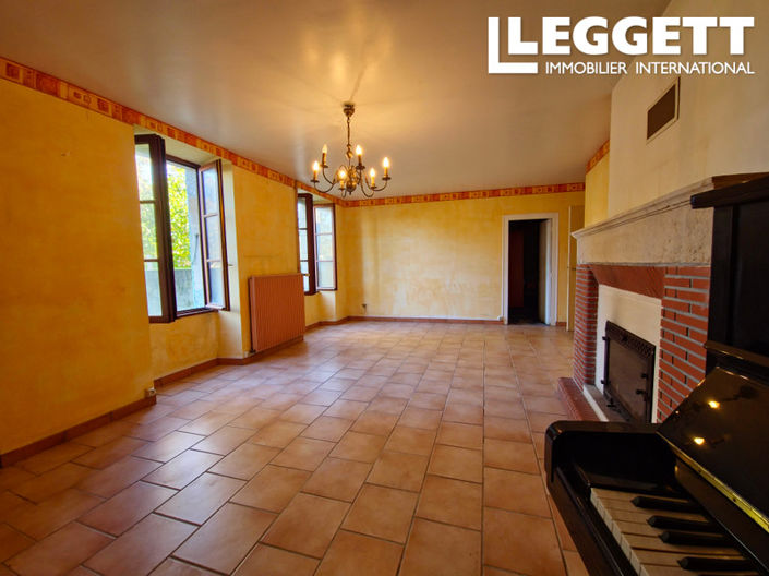 Image No.4-6 Bed House for sale