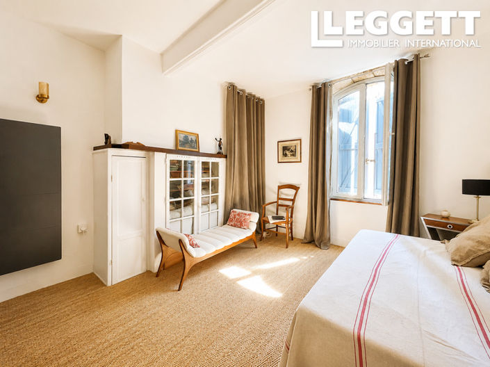 Image No.6-3 Bed House for sale