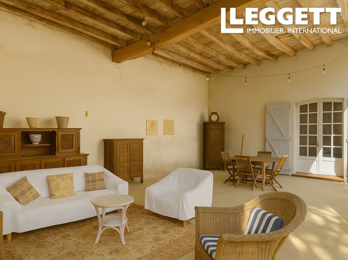 Image No.8-5 Bed House for sale