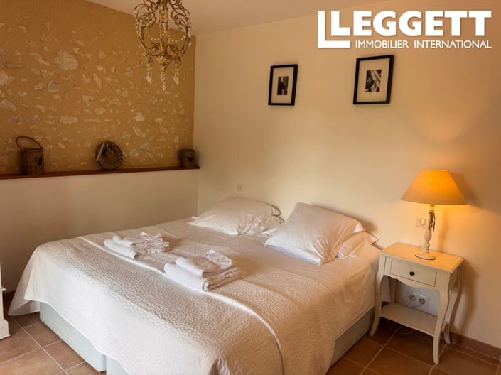 Image No.2-3 Bed House for sale