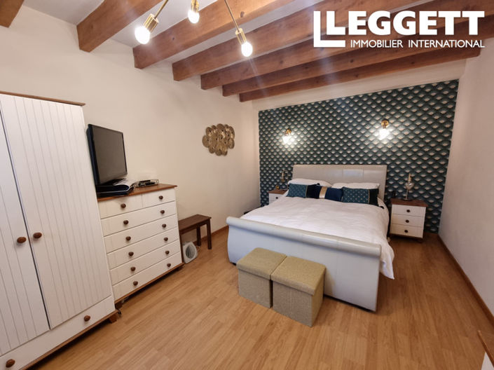 Image No.6-12 Bed House for sale