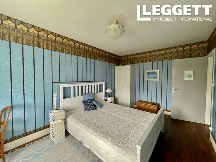 Image No.6-3 Bed House for sale