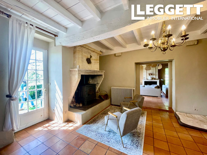 Image No.6-5 Bed House for sale