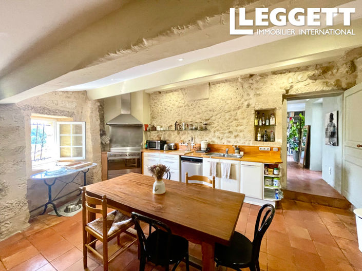 Image No.8-5 Bed House for sale