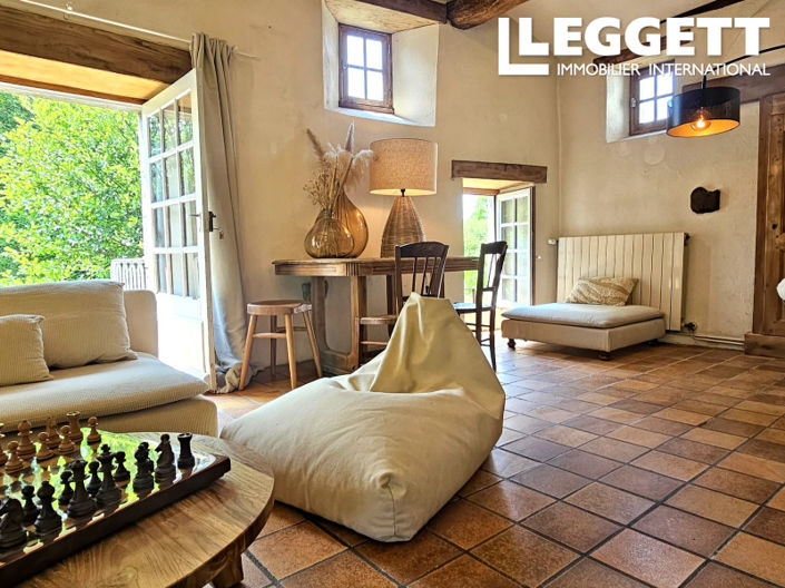 Image No.6-4 Bed House for sale