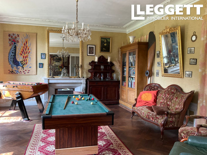 Image No.5-9 Bed House for sale