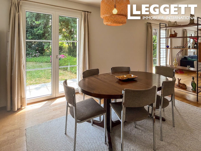 Image No.5-5 Bed House for sale