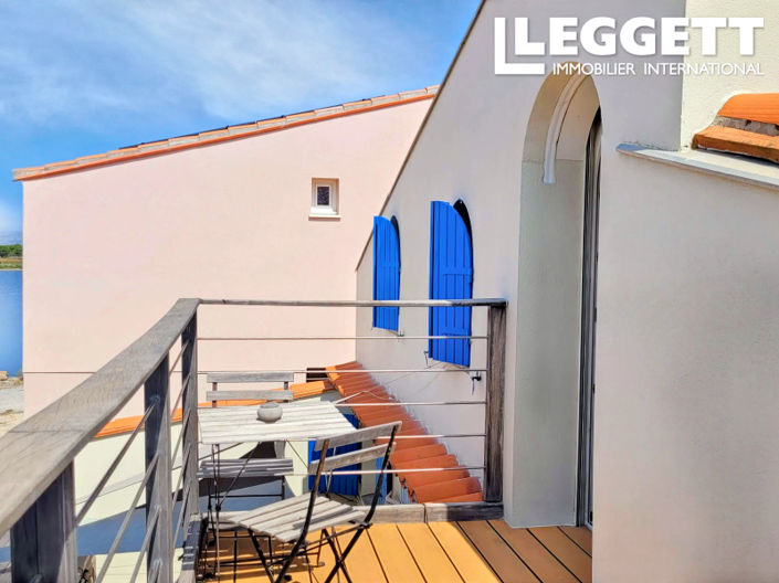 Image No.8-2 Bed House for sale