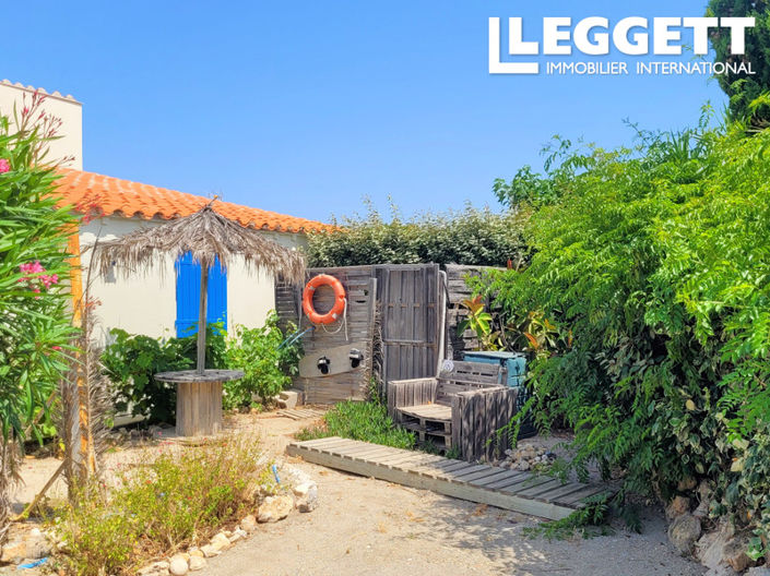Image No.9-2 Bed House for sale