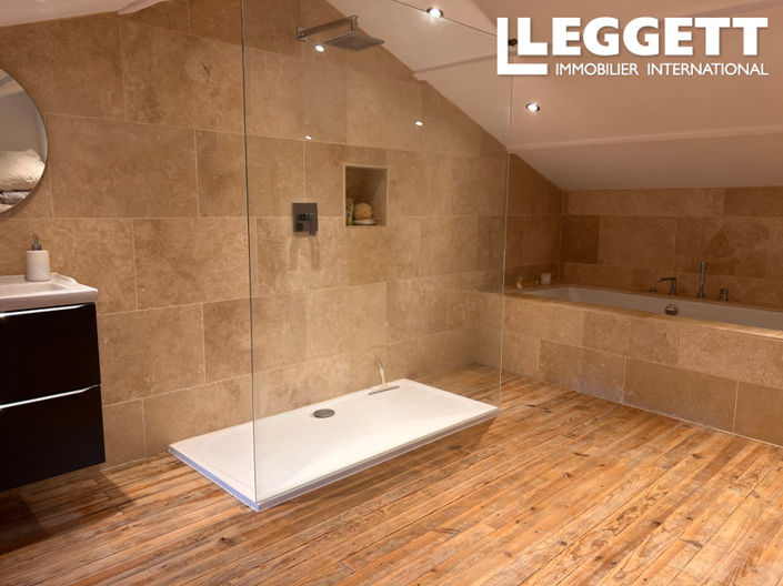 Image No.8-4 Bed House for sale