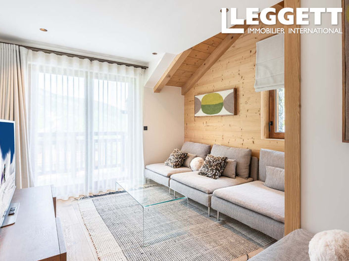 Image No.3-5 Bed House for sale