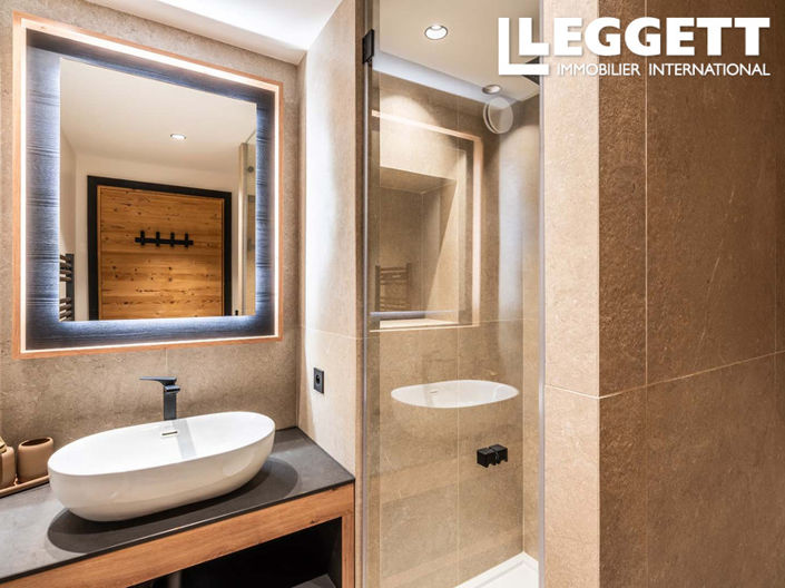 Image No.5-5 Bed House for sale