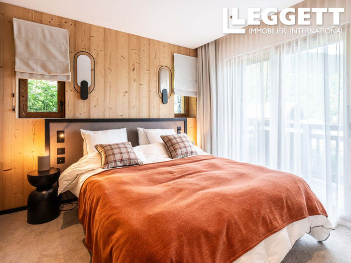 Image No.4-5 Bed House for sale