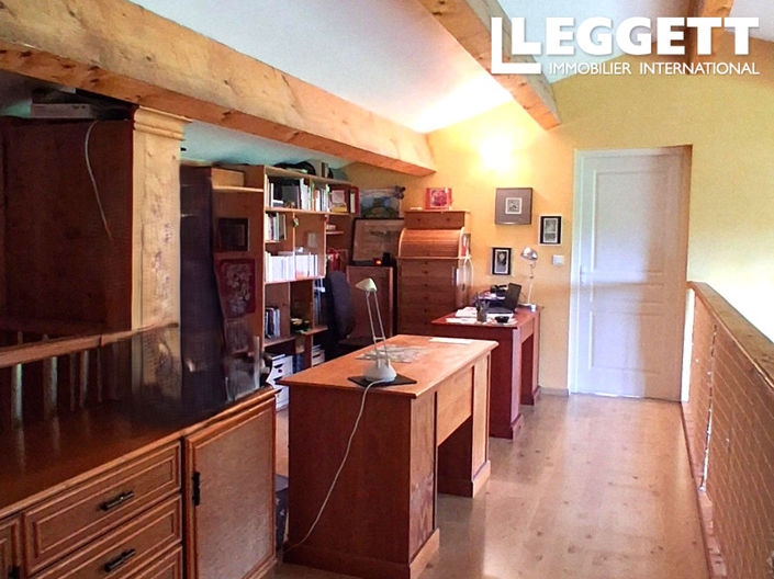 Image No.10-4 Bed House for sale