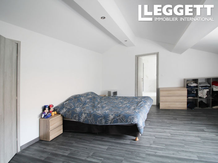 Image No.7-3 Bed House for sale