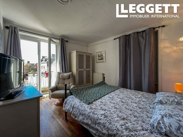 Image No.6-3 Bed House for sale