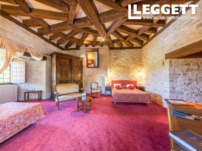 Image No.6-32 Bed Chateaux for sale