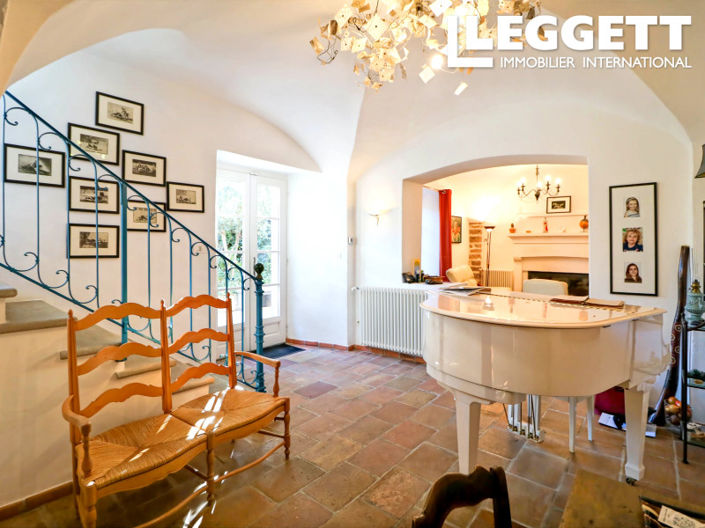 Image No.2-4 Bed House for sale