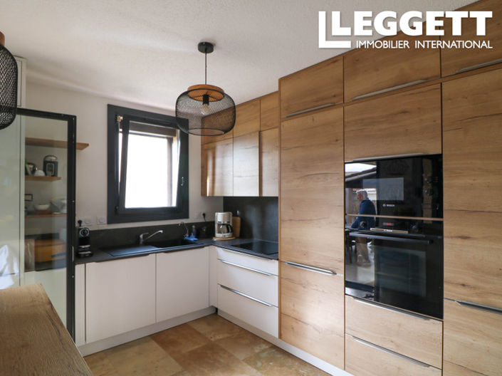 Image No.5-3 Bed House for sale