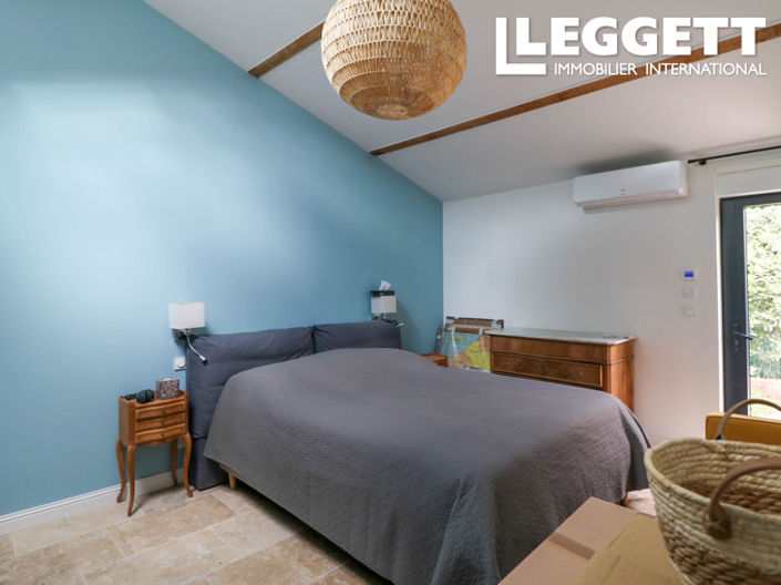 Image No.9-3 Bed House for sale