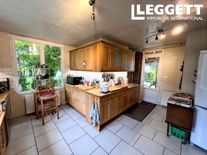 Image No.9-3 Bed House for sale
