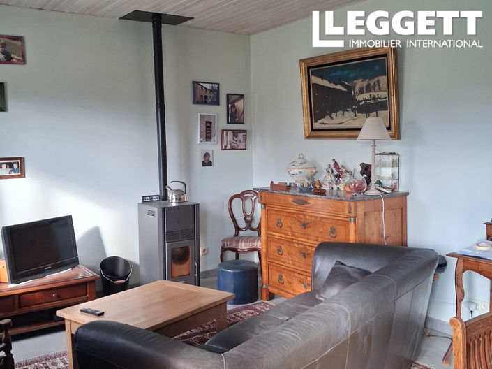 Image No.8-4 Bed House for sale