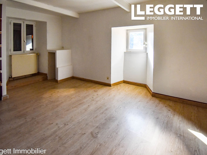 Image No.9-3 Bed House for sale