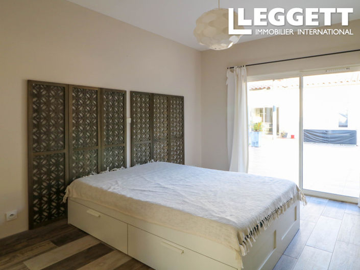 Image No.9-3 Bed House for sale