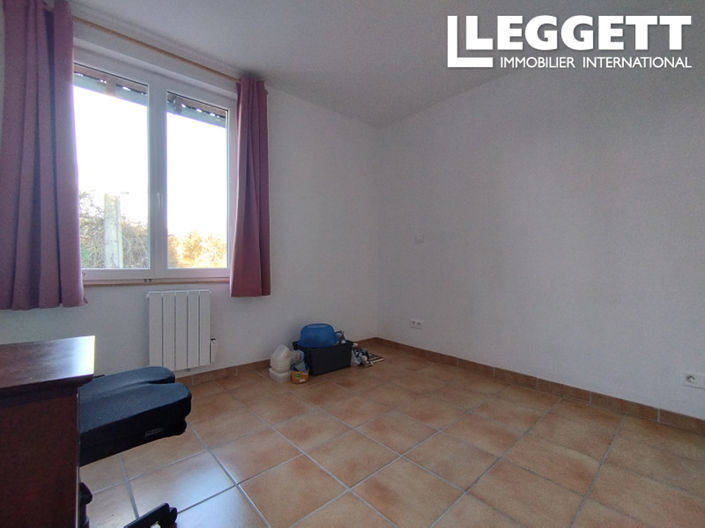 Image No.10-4 Bed House for sale