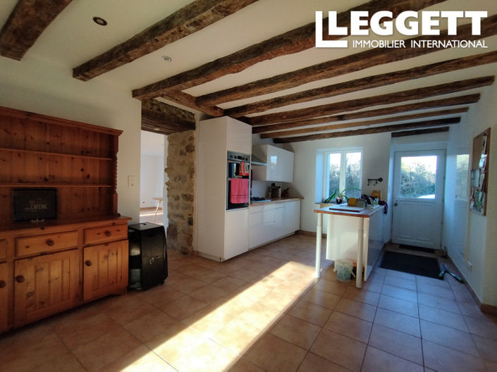 Image No.2-4 Bed House for sale