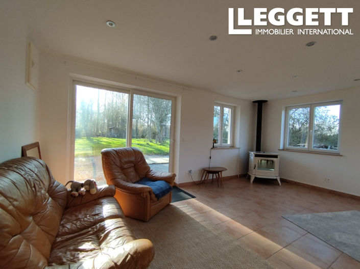 Image No.3-4 Bed House for sale
