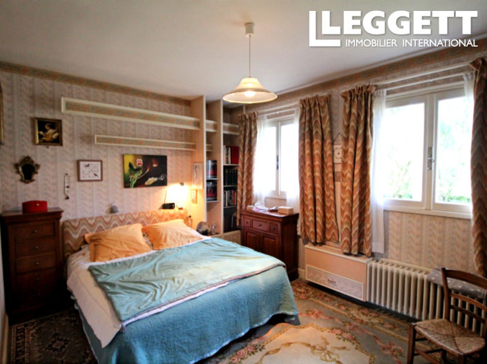 Image No.6-4 Bed House for sale