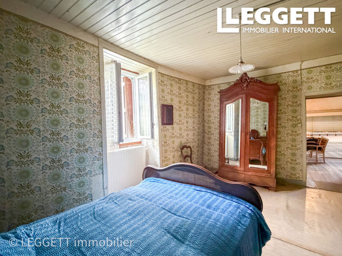 Image No.10-2 Bed House for sale