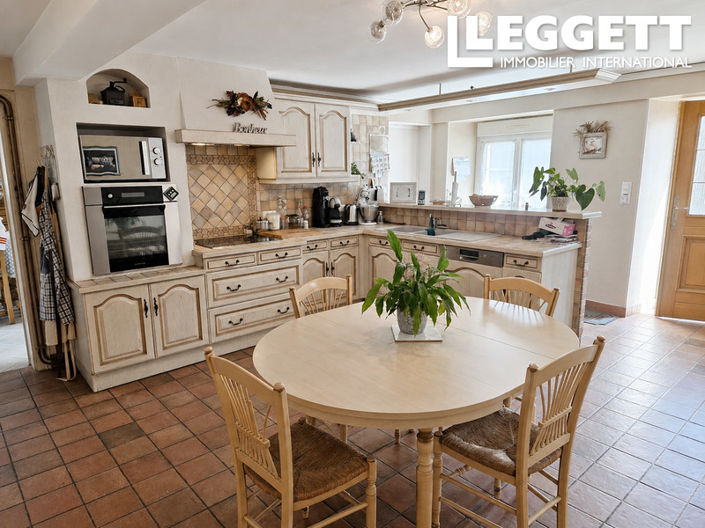 Image No.3-3 Bed House for sale