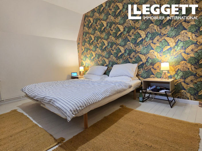 Image No.7-6 Bed House for sale