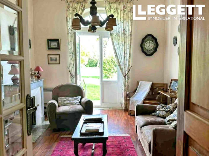 Image No.6-6 Bed House for sale
