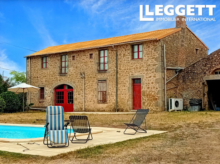 Image No.10-12 Bed Chateaux for sale