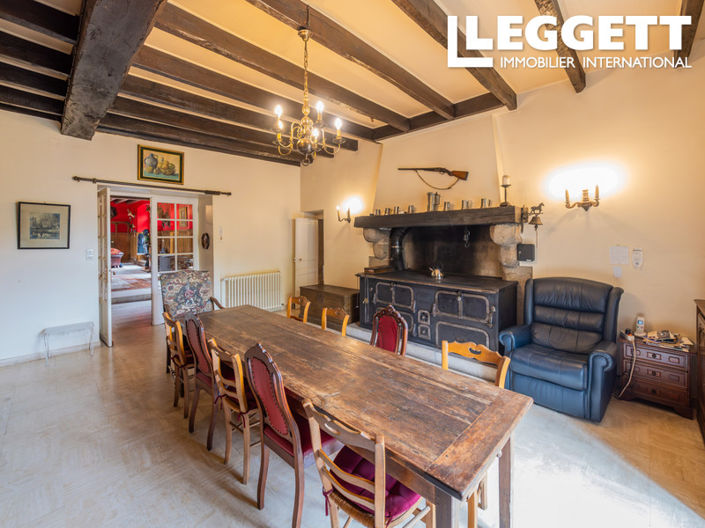Image No.5-12 Bed Chateaux for sale