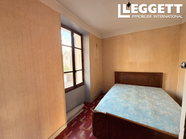 Image No.8-4 Bed House for sale