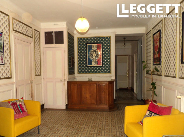 Image No.4-Casa con 21 dormitorios en venta