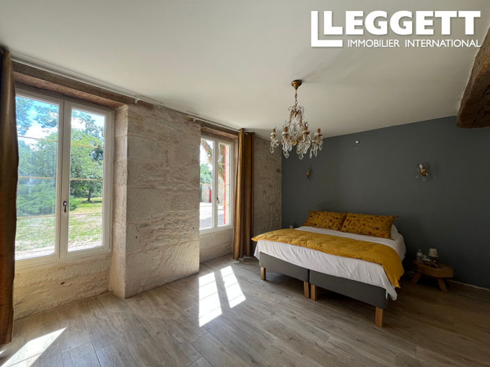 Image No.9-9 Bed Chateaux for sale