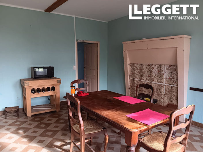 Image No.2-4 Bed House for sale