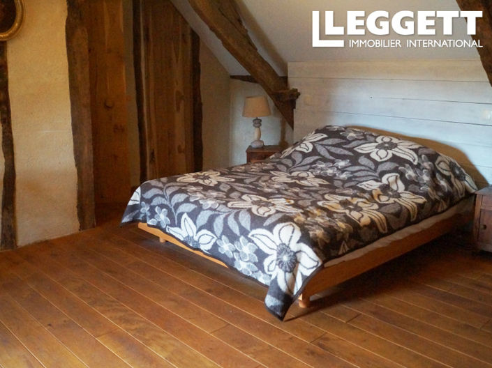 Image No.9-2 Bed House for sale