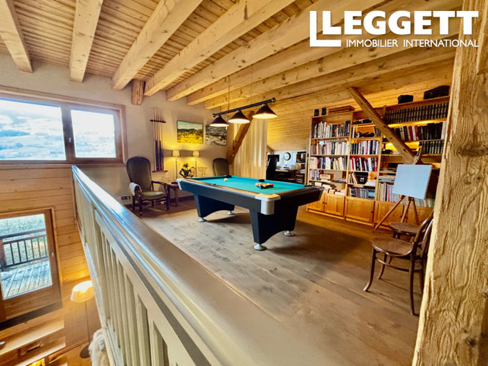 Image No.10-5 Bed House for sale