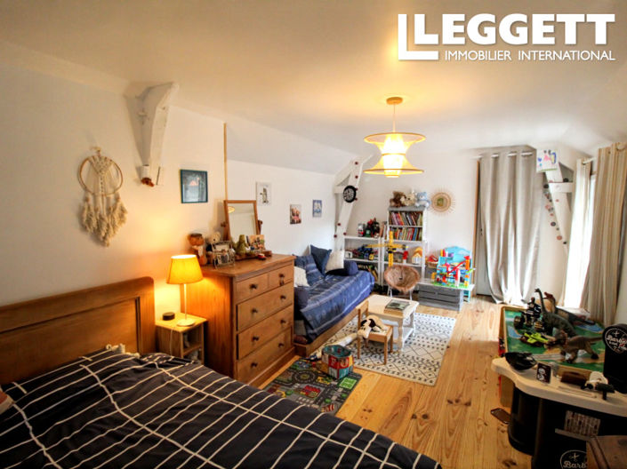 Image No.7-4 Bed House for sale